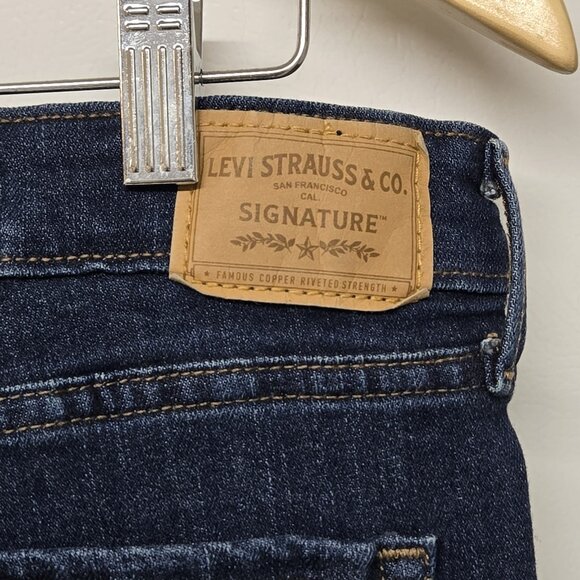 Levi Strauss Signature Womens Bootcut Jeans Size 10 Mid Rise Stretch Denim - Picture 9 of 11